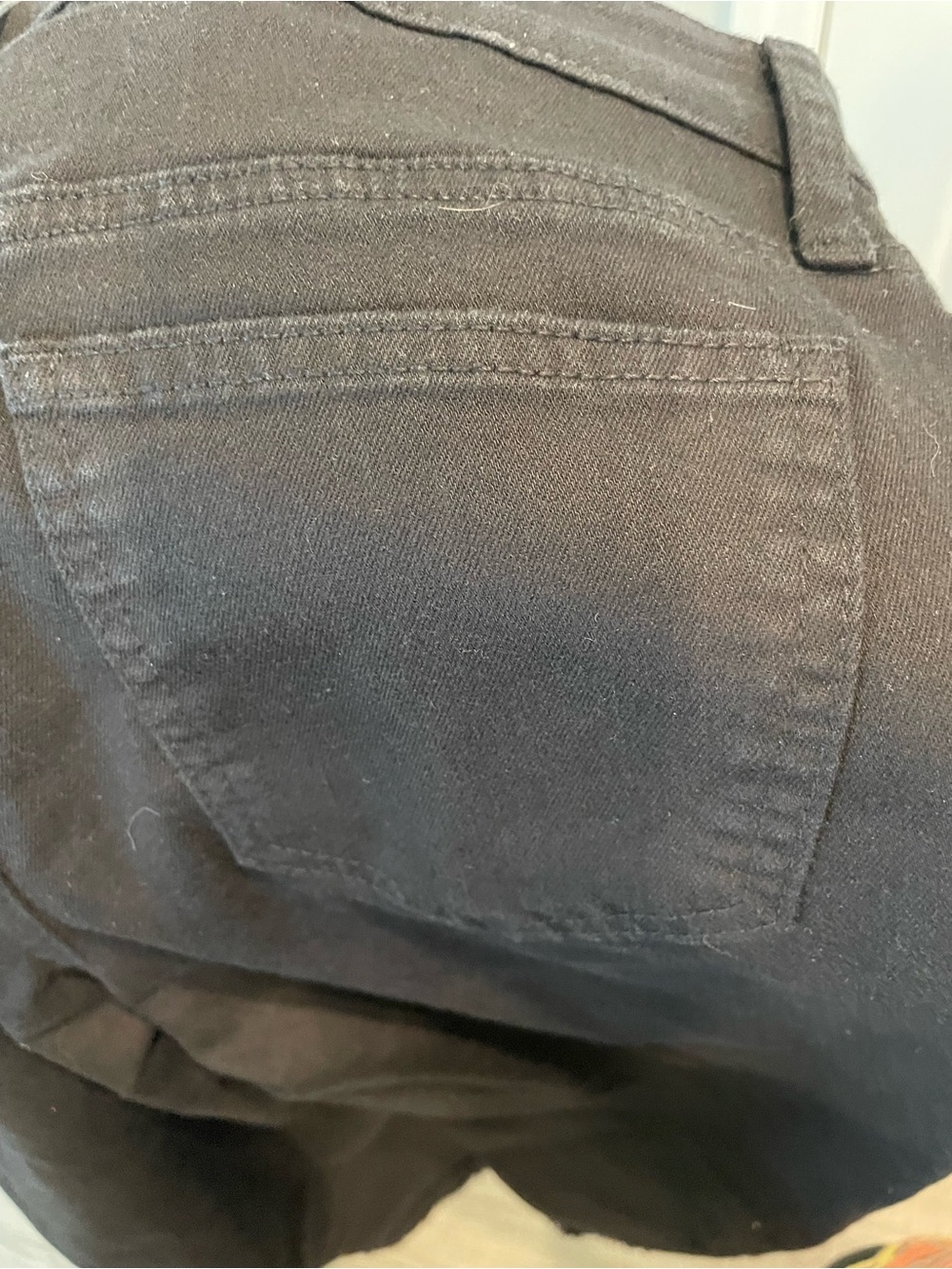 Chico’s So Slimming Girlfriend Slim Leg Crop Black Pants Eyelash
& Eyelet Hems 2 - Picture 8 of 9